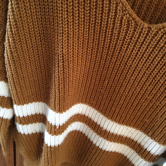 🎊sold🎉Dreamers sweater from Evereve - Picture 4 of 9